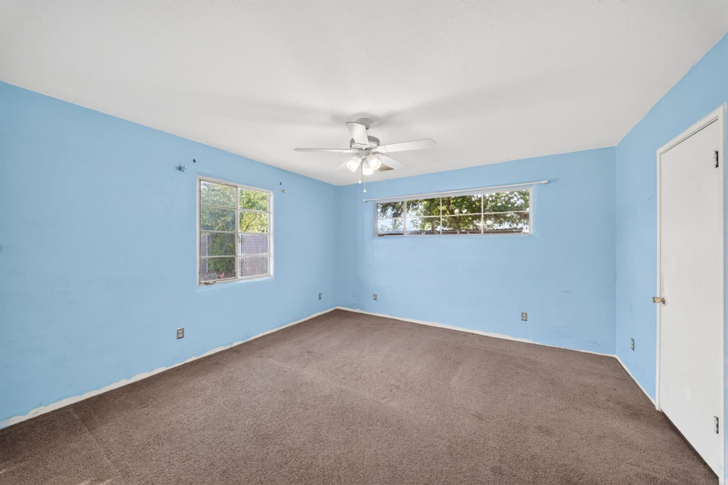 1025 W Fedora Avenue, Fresno, CA, 93705