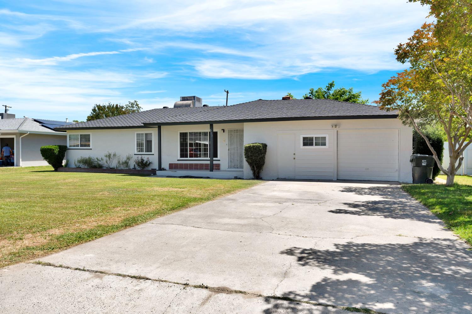 517 Fairview Avenue, Madera, CA, 93637