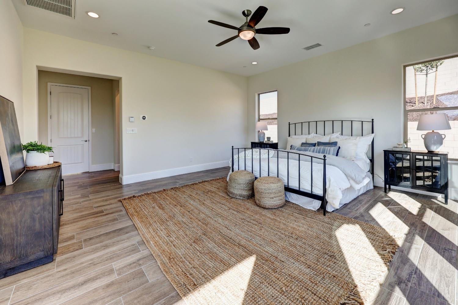 2189 E Strathspey Way, Fresno, CA, 93730