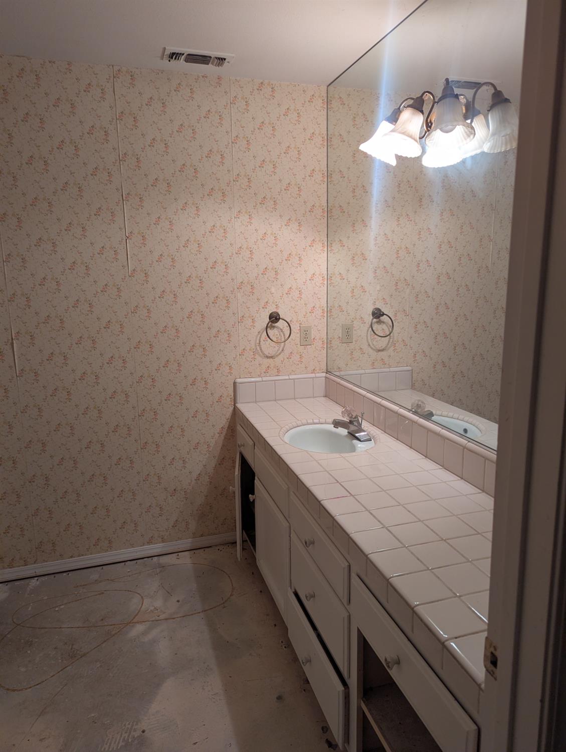 6339 N Palm Avenue, Fresno, CA, 93704