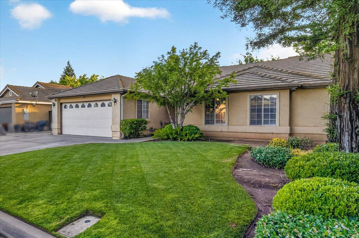 Single Family in Fresno - photo 3