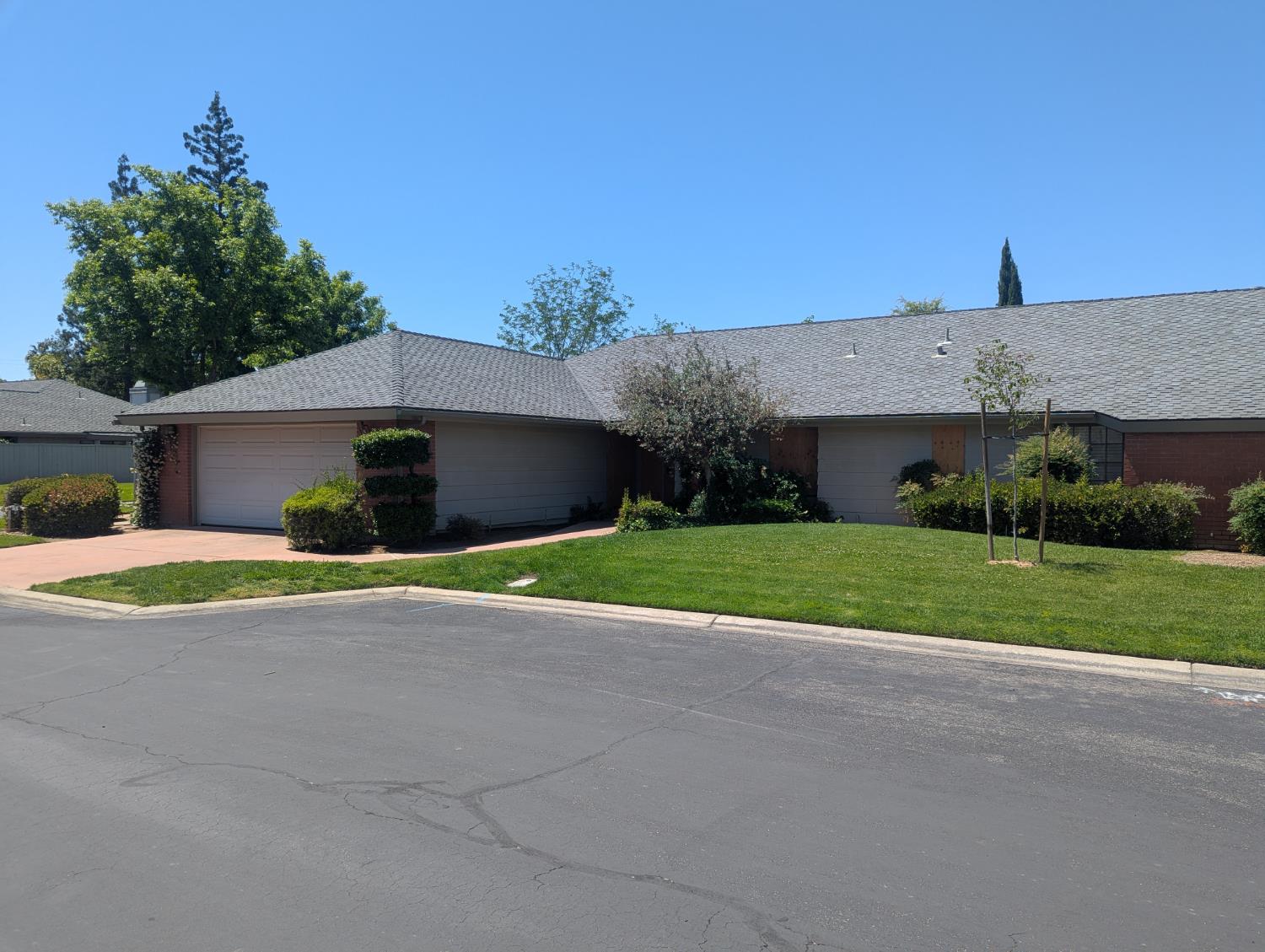 6339 N Palm Avenue, Fresno, CA, 93704