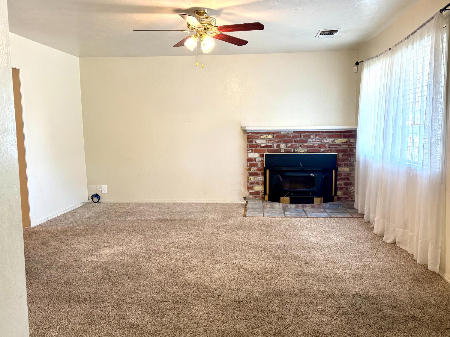 51 San Jose Avenue, Clovis, CA, 93612