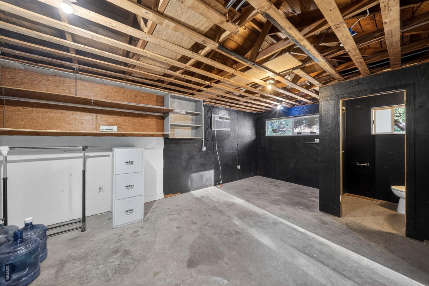 1025 W Fedora Avenue, Fresno, CA, 93705