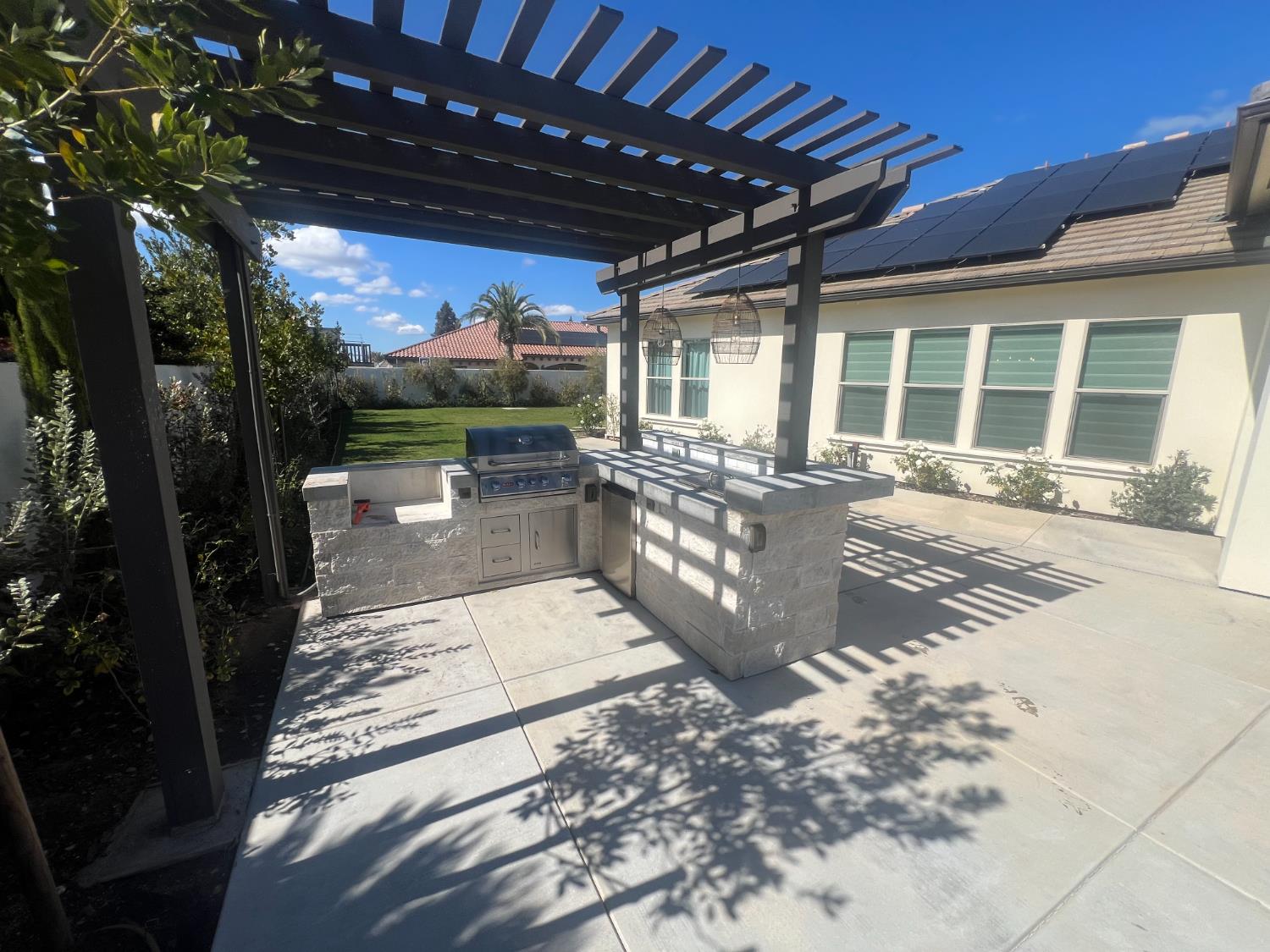 2189 E Strathspey Way, Fresno, CA, 93730
