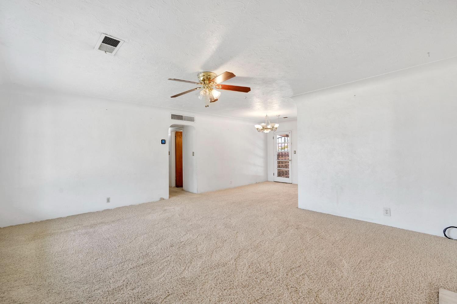 517 Fairview Avenue, Madera, CA, 93637