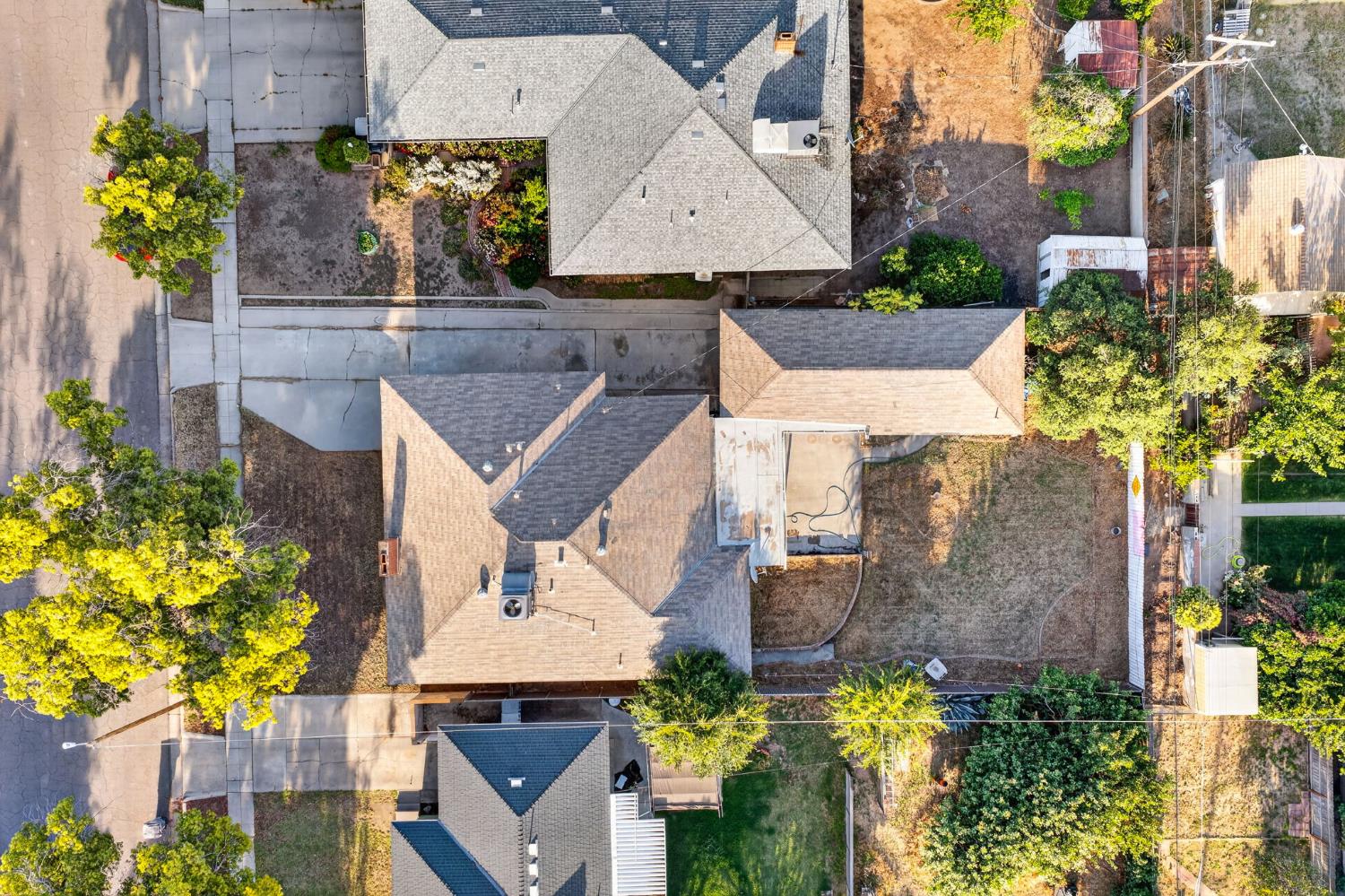 1025 W Fedora Avenue, Fresno, CA, 93705
