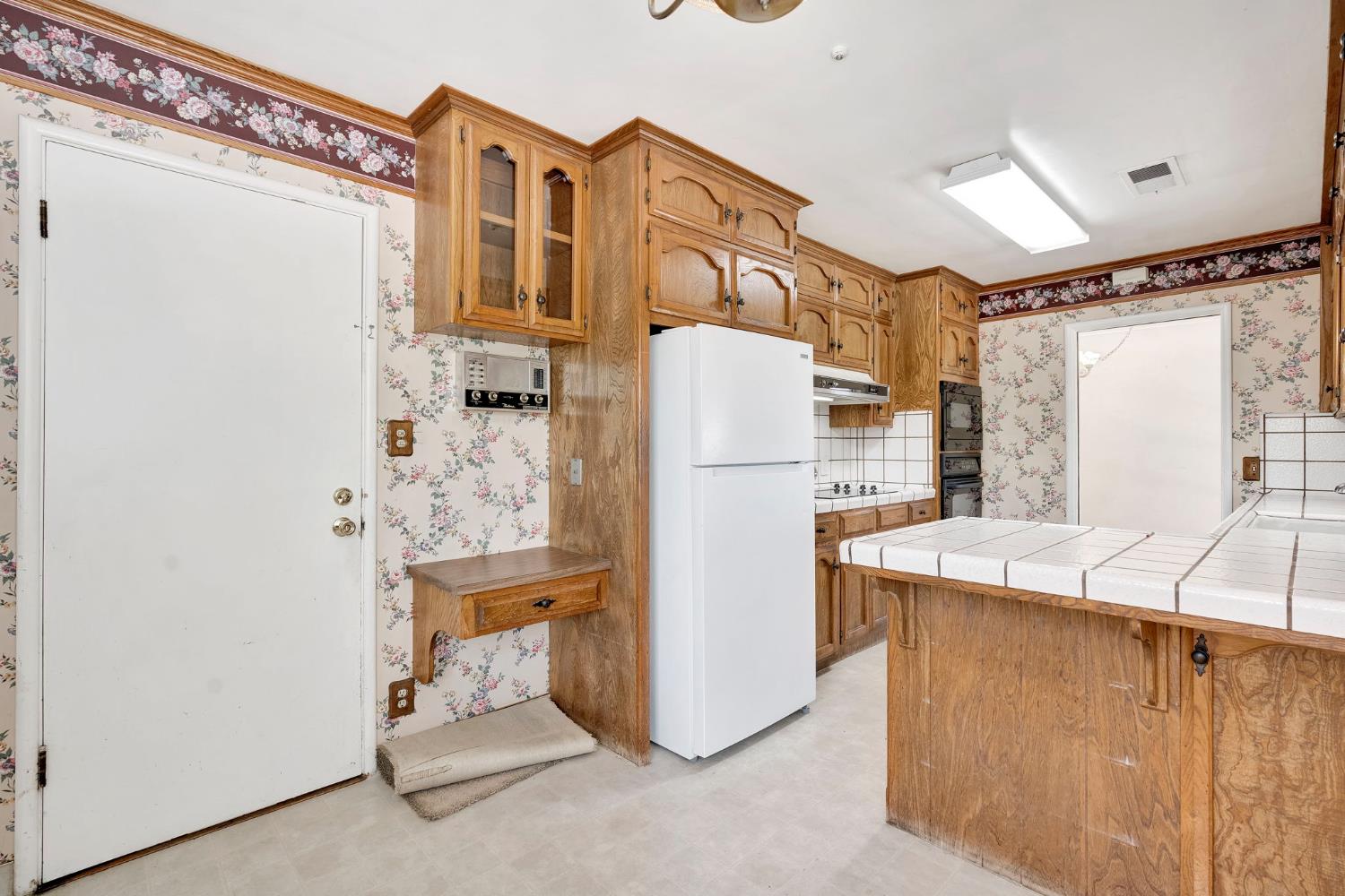 517 Fairview Avenue, Madera, CA, 93637