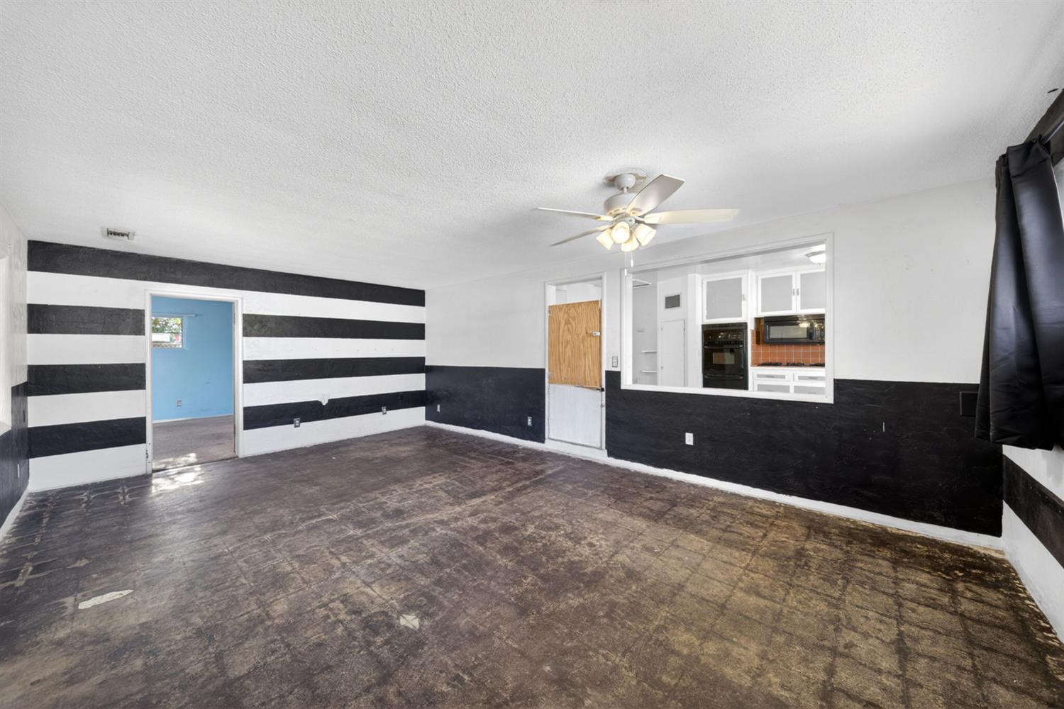 1025 W Fedora Avenue, Fresno, CA, 93705