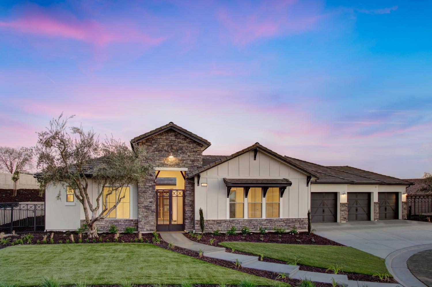 2189 E Strathspey Way, Fresno, CA, 93730