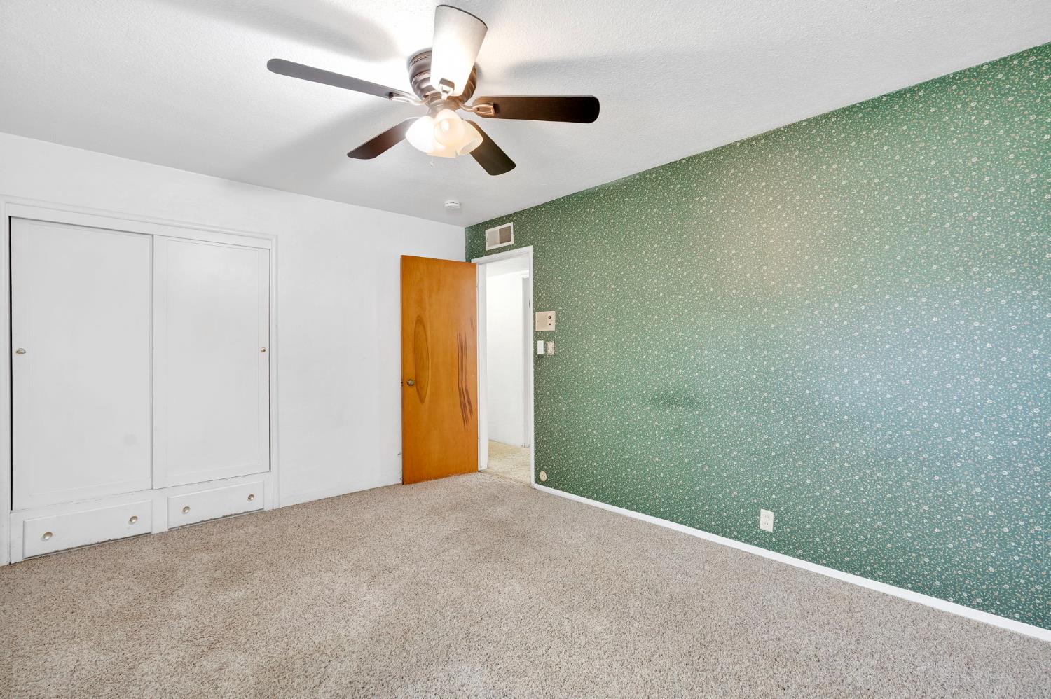 517 Fairview Avenue, Madera, CA, 93637