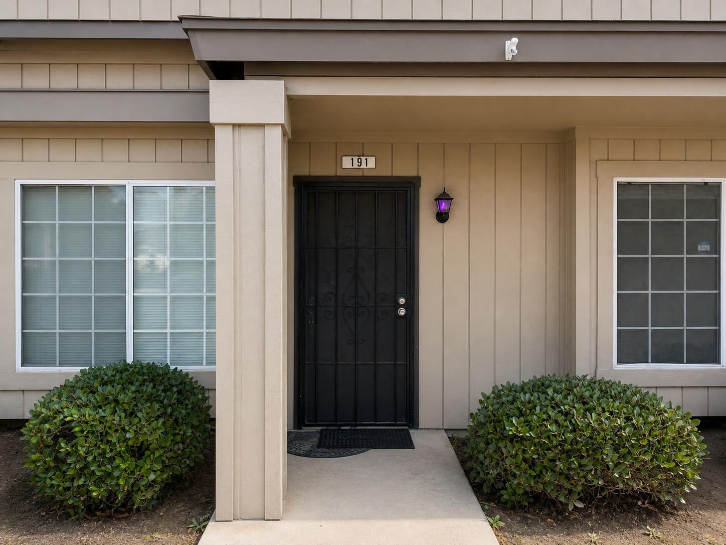 Triplex in Fresno - photo 2