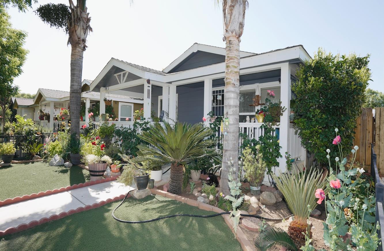 1199 W Cesar Chavez Boulevard, Fresno, CA, 93706