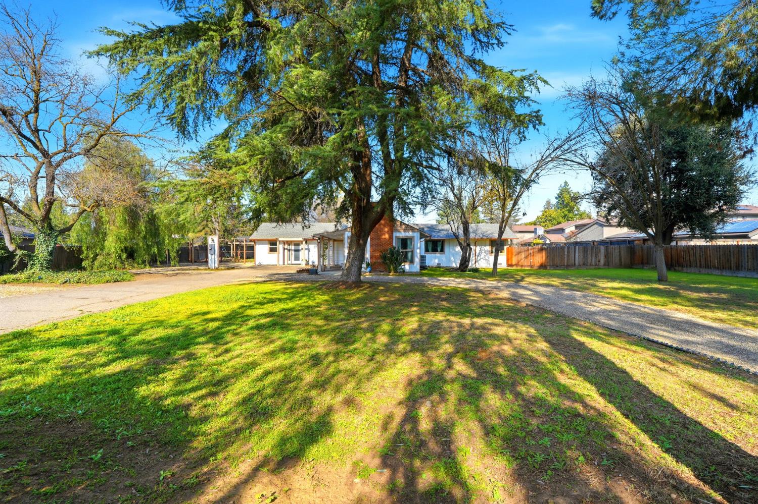 Single Family in Fresno - photo 3