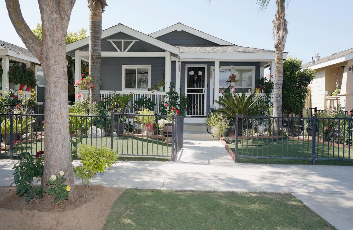 1199 W Cesar Chavez Boulevard, Fresno, CA, 93706