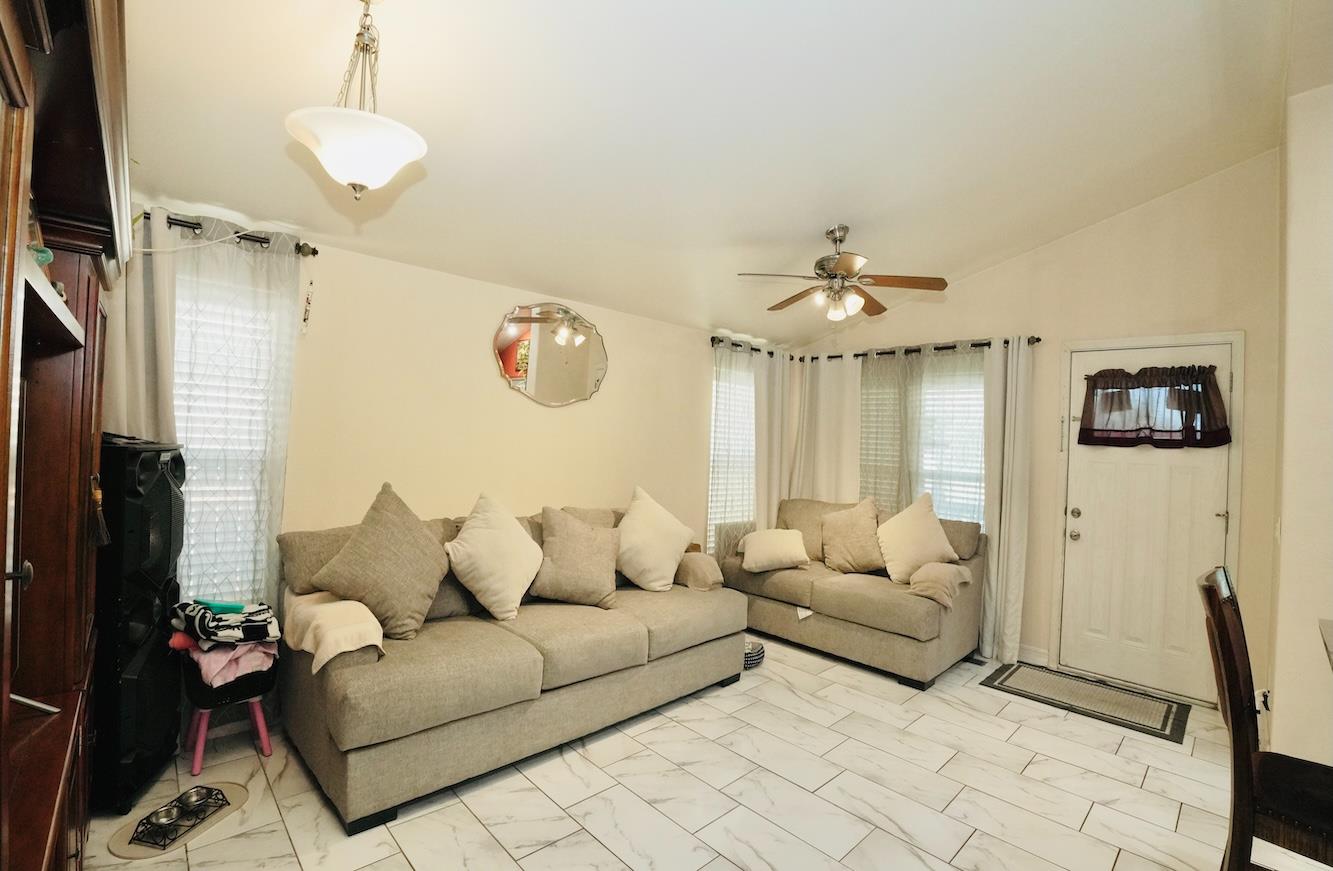 1199 W Cesar Chavez Boulevard, Fresno, CA, 93706