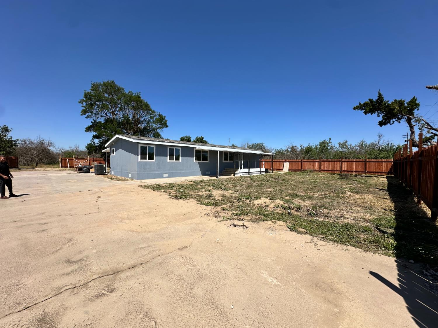 Mobile Home in Madera - photo 3