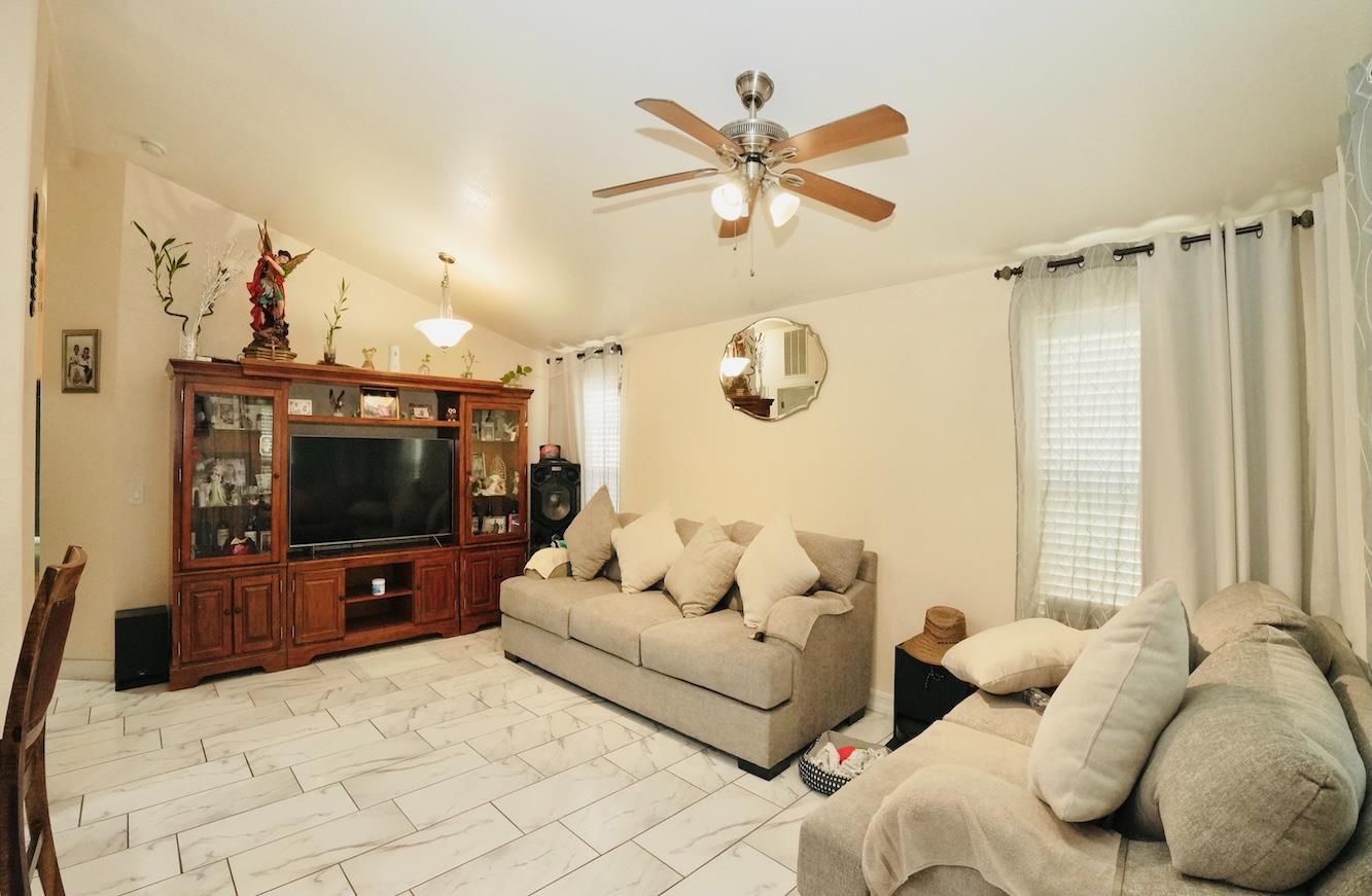 1199 W Cesar Chavez Boulevard, Fresno, CA, 93706