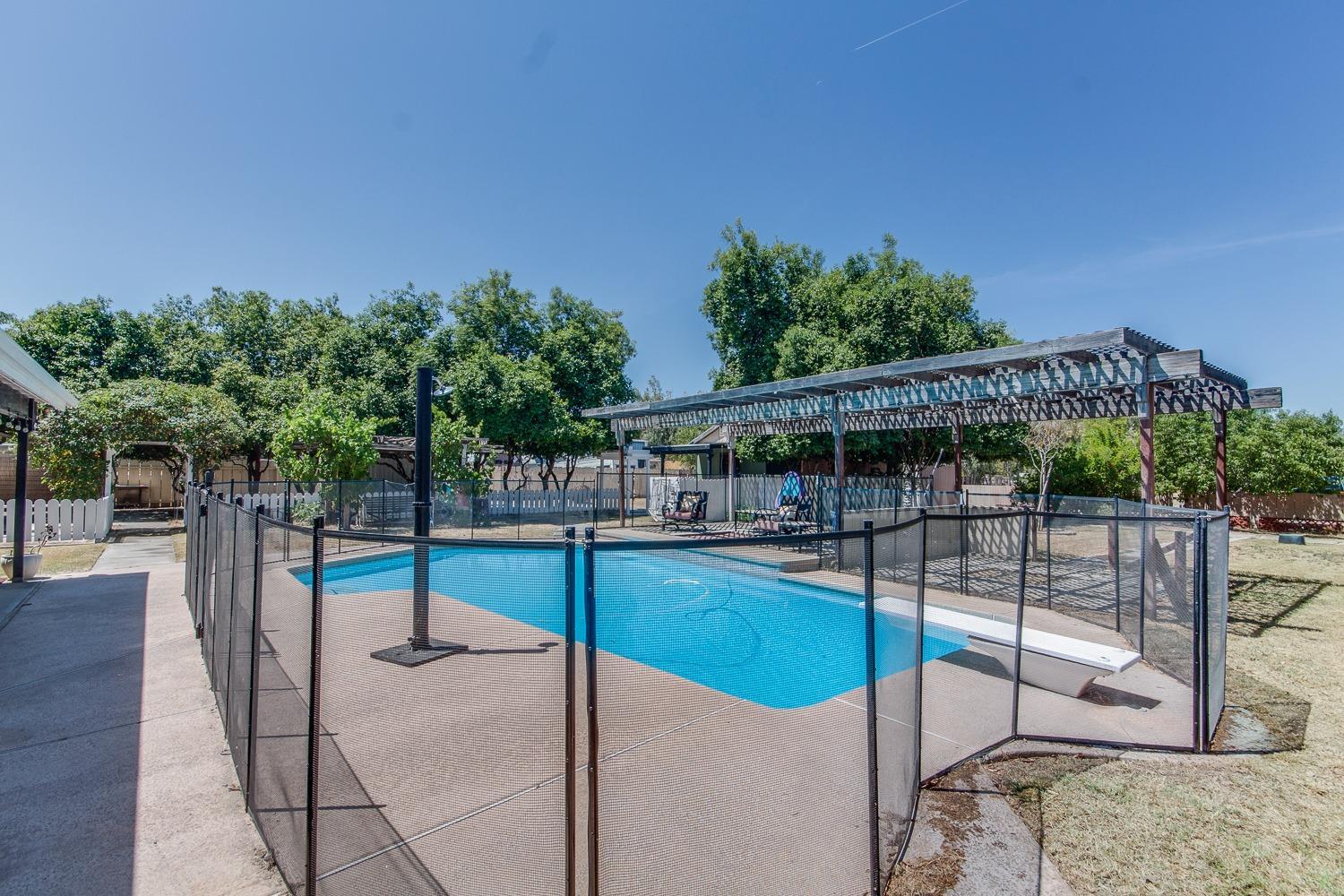 9077 N Fowler Avenue, Clovis, CA, 93619