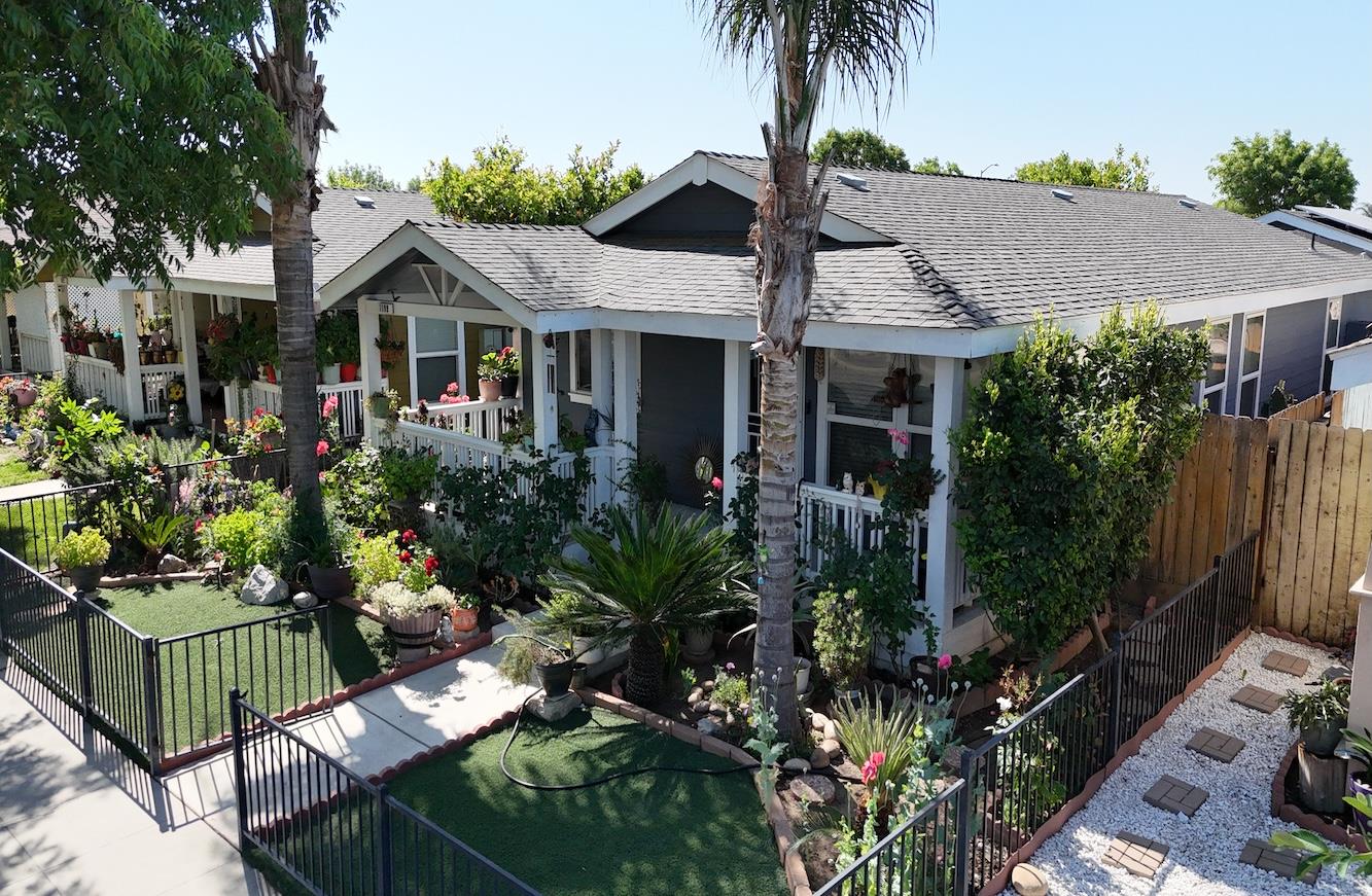 1199 W Cesar Chavez Boulevard, Fresno, CA, 93706