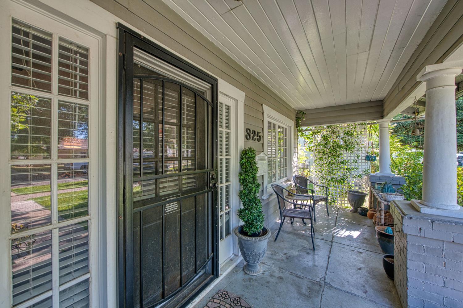 Single Family in Fresno - photo 3