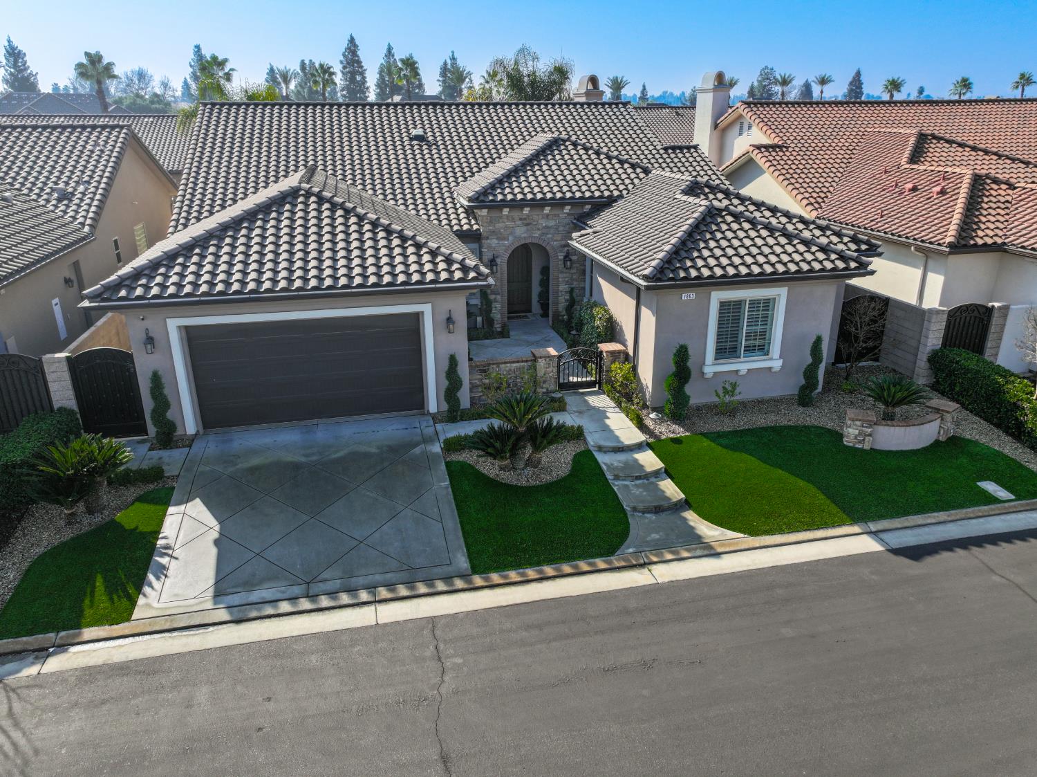 1863 E Calle Verde Way, Fresno, CA, 93730