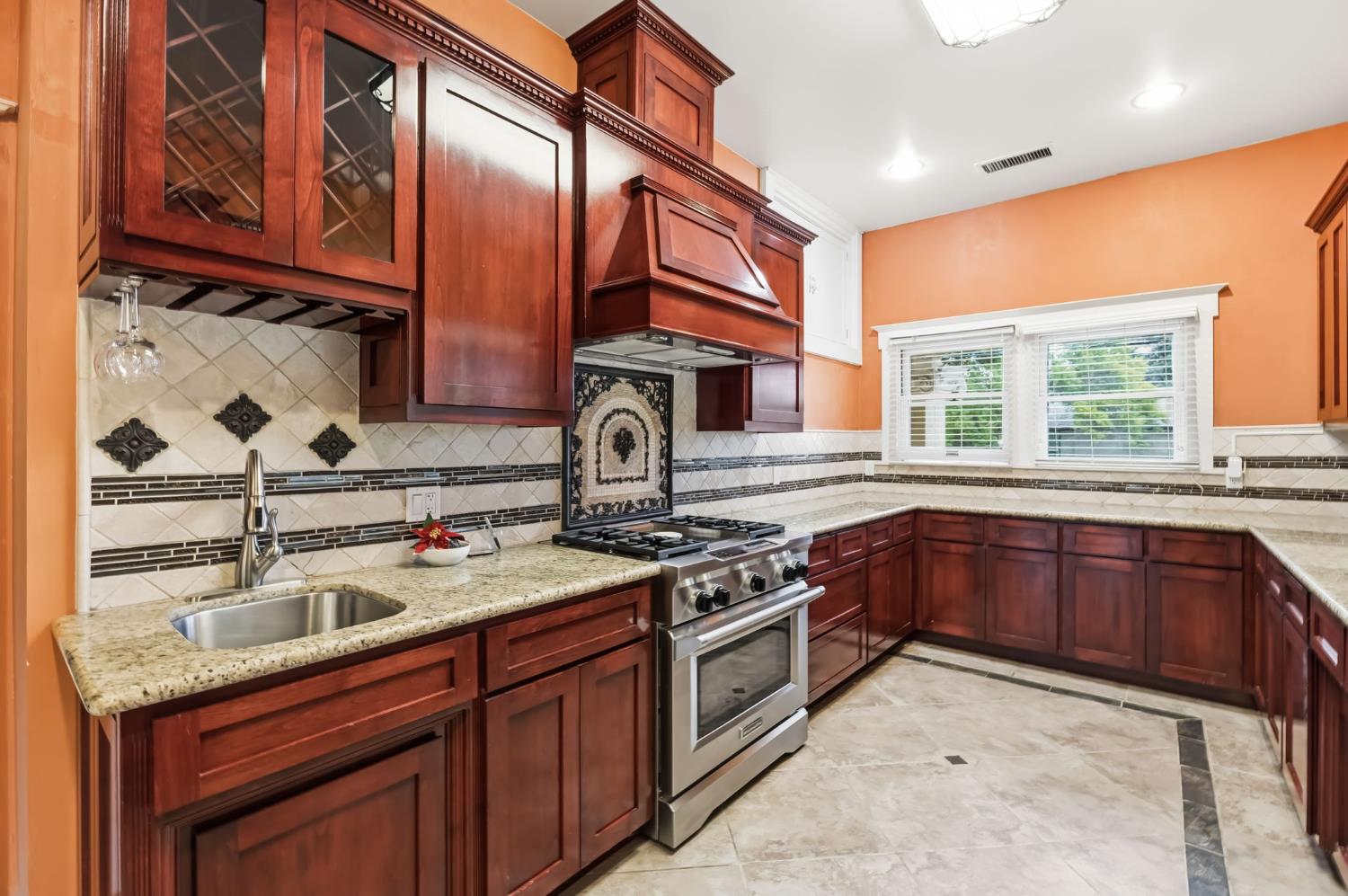 807 N Van Ness Avenue, Fresno, CA, 93728