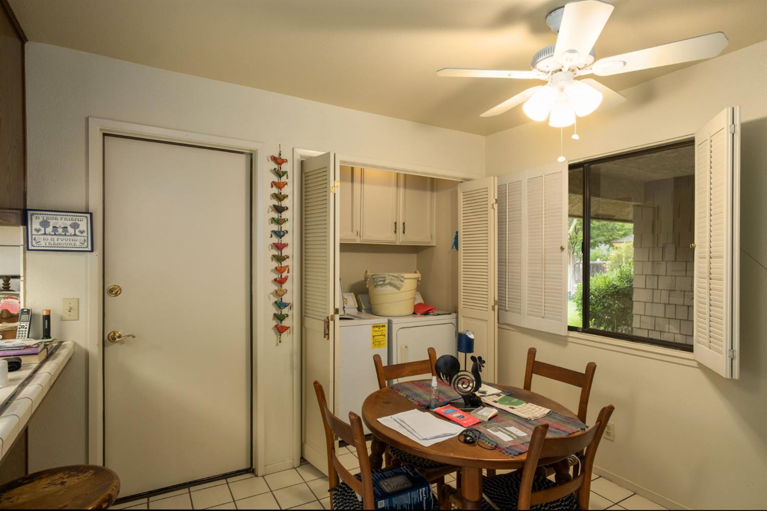1049 W Sierra Avenue, Fresno, CA, 93711