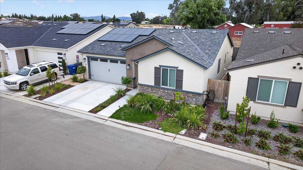 Single Family in Fresno - photo 3