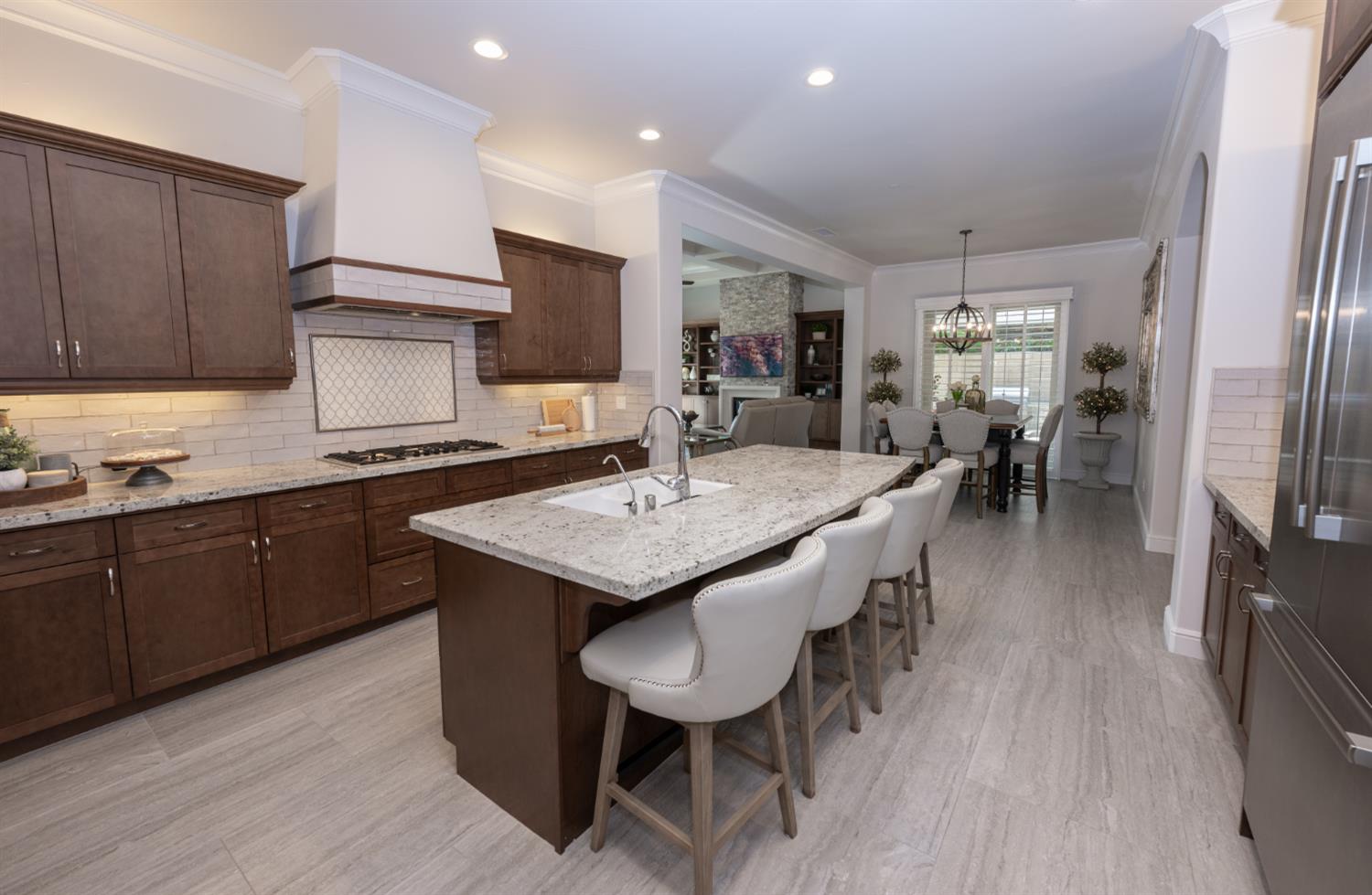 1863 E Calle Verde Way, Fresno, CA, 93730