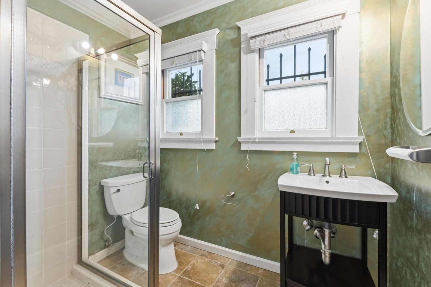807 N Van Ness Avenue, Fresno, CA, 93728