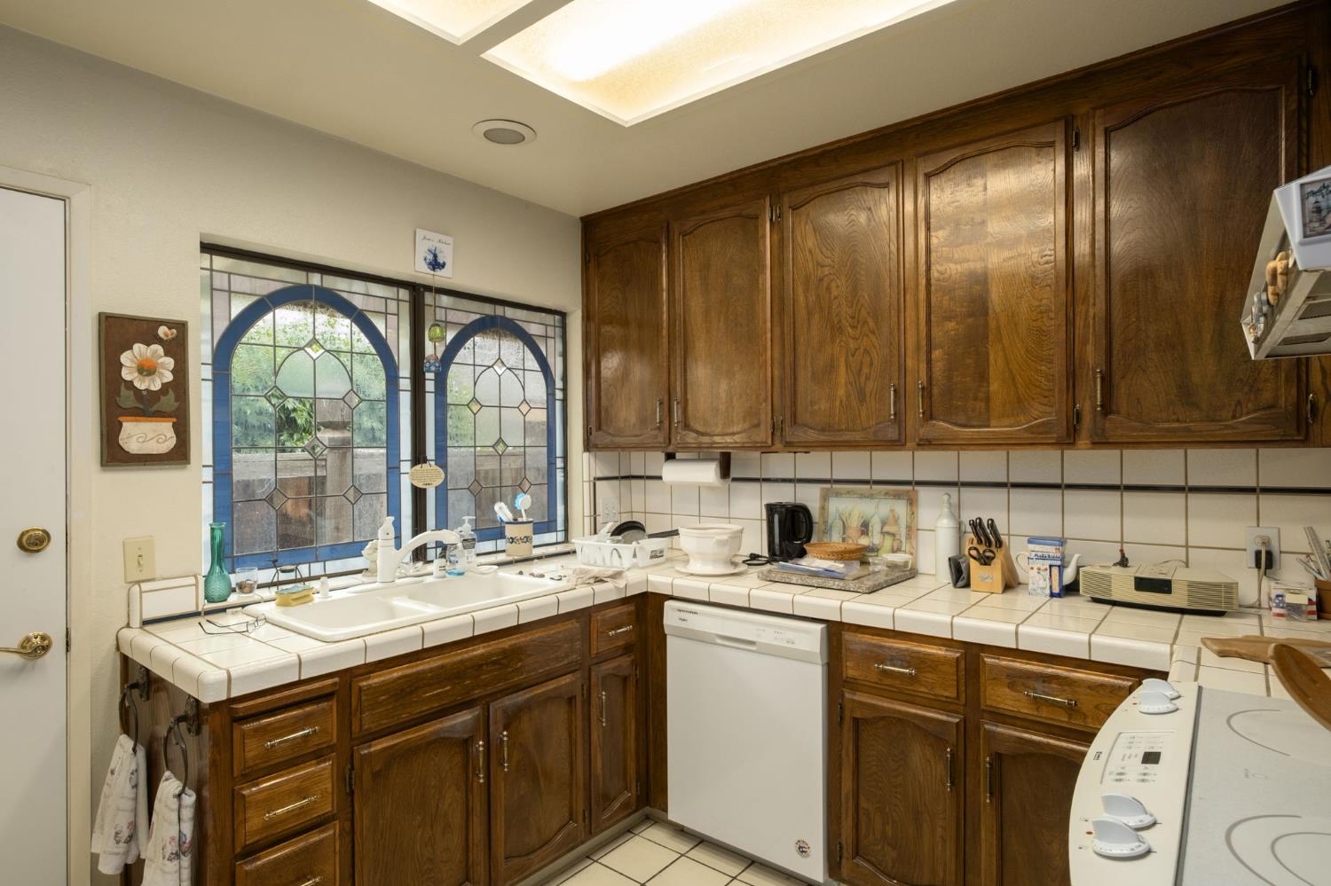 1049 W Sierra Avenue, Fresno, CA, 93711