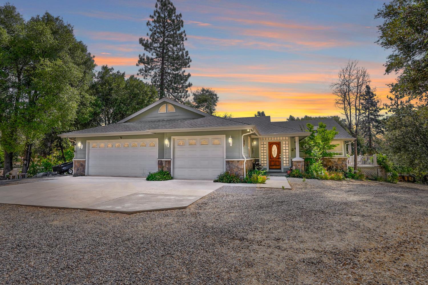 Featured listings