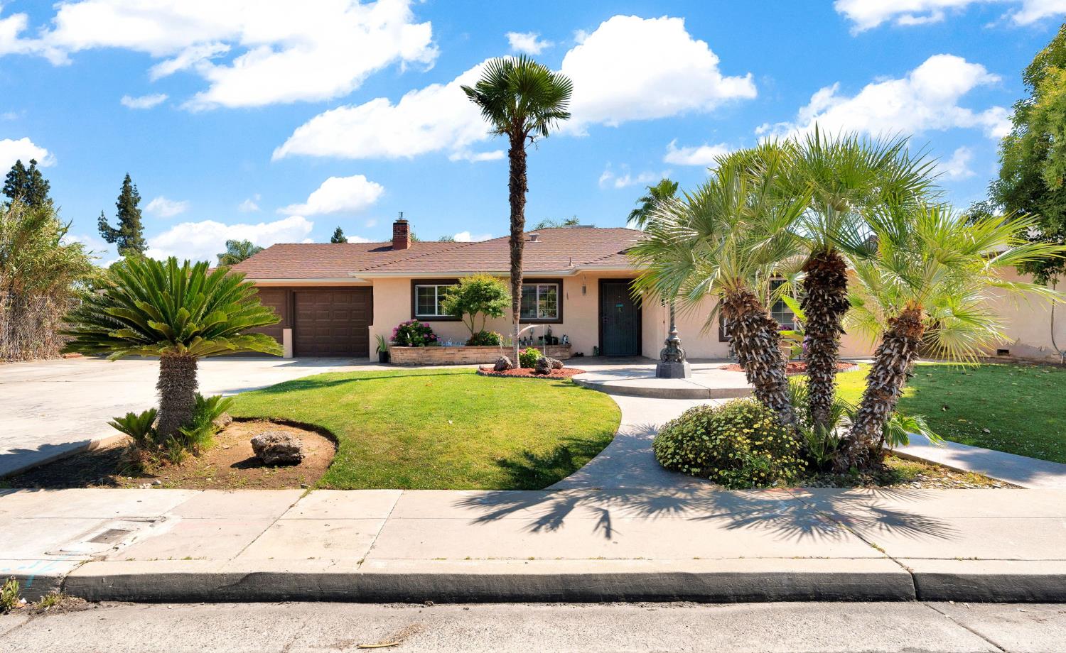 Single Family in Clovis - photo 2
