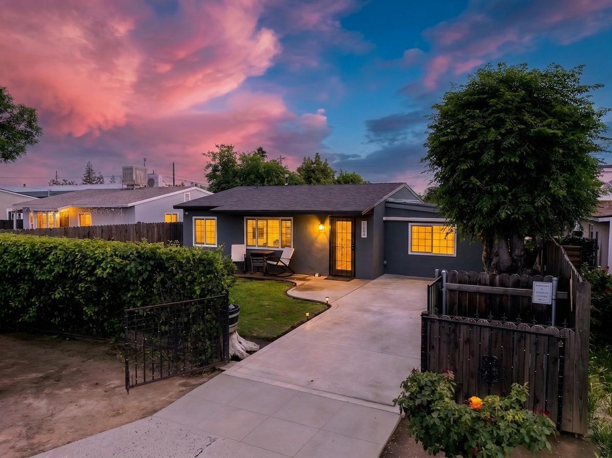 Single Family in Pinedale