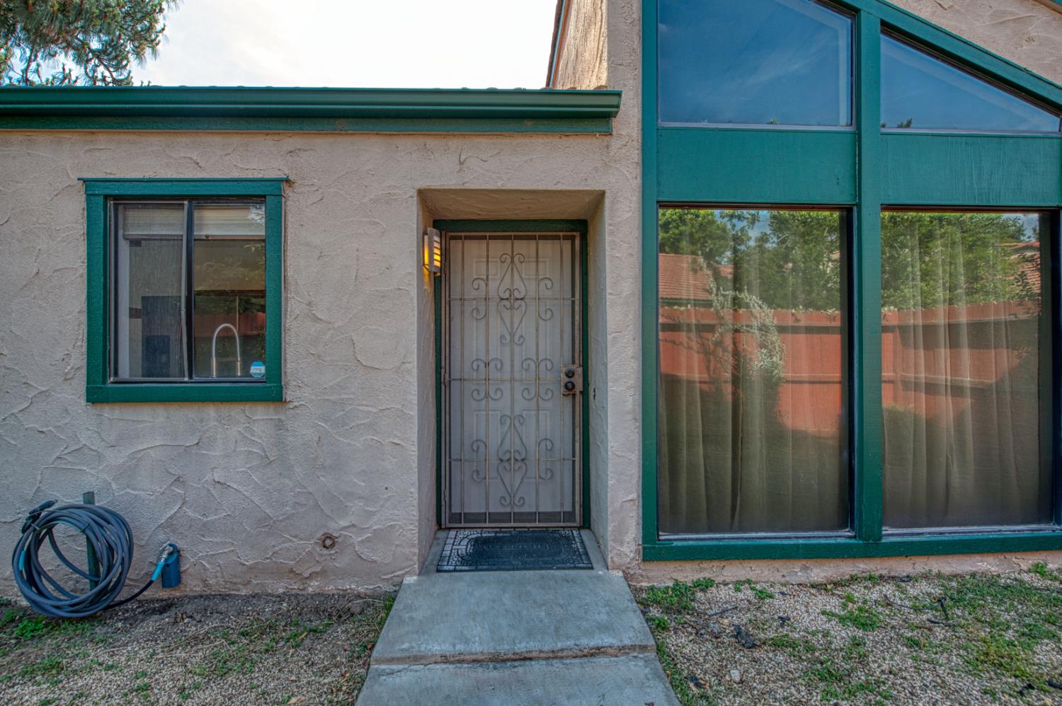 Single Family in Fresno - photo 3