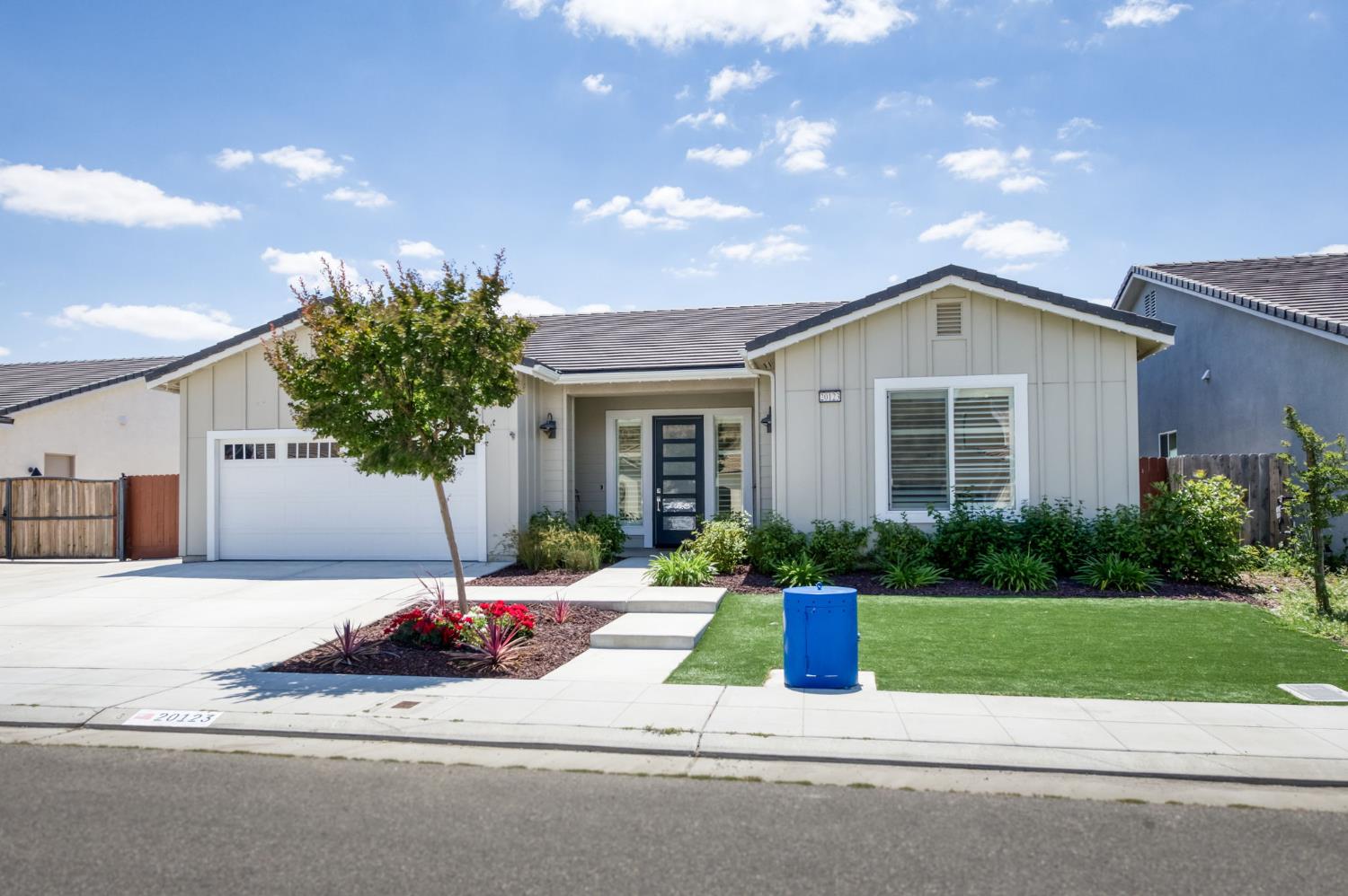 Featured listings