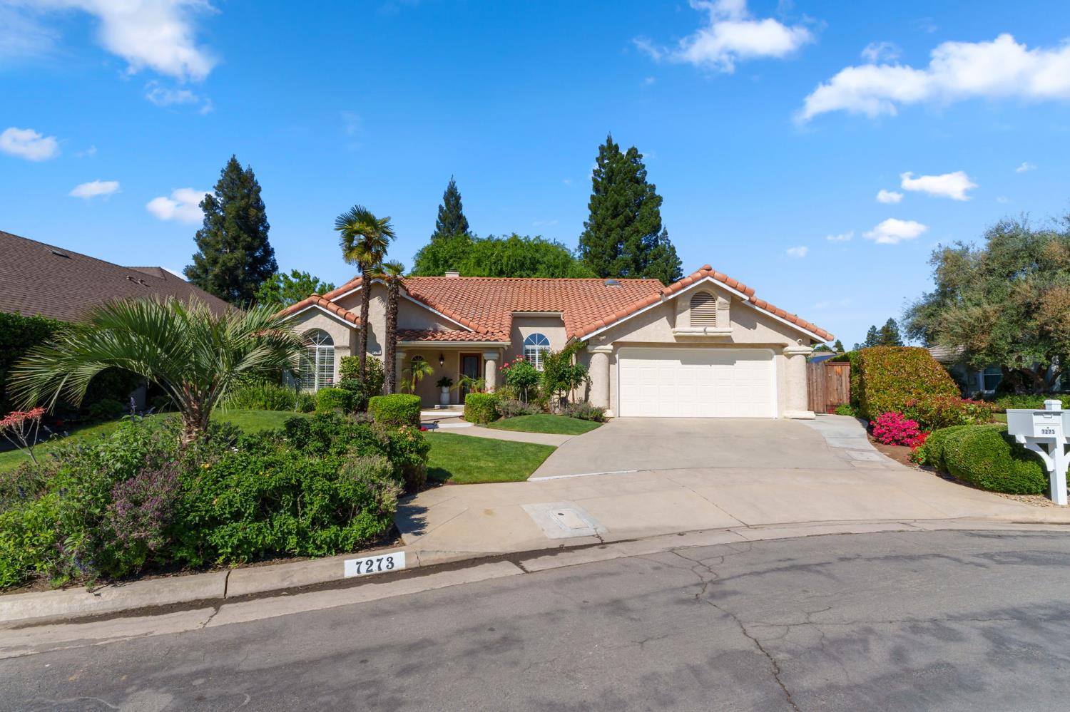 Single Family in Fresno - photo 3