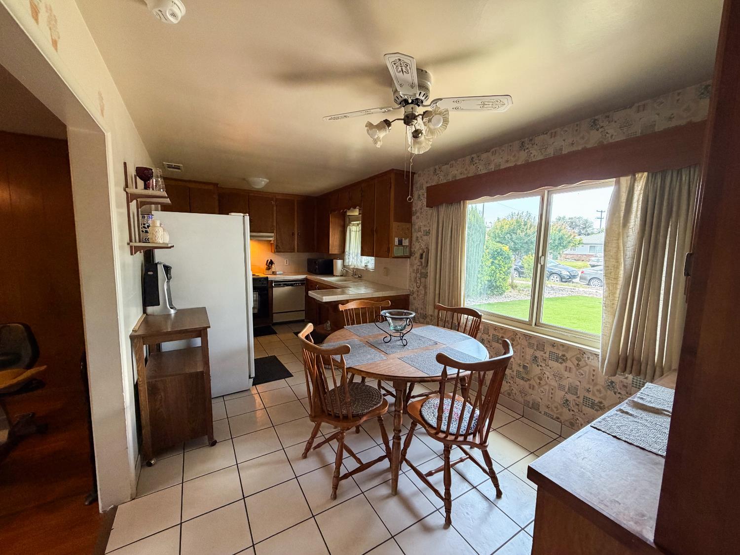 Single Family in Fresno - photo 3
