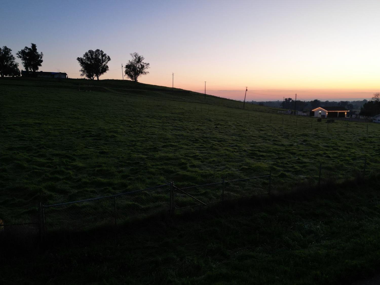 Photo 33