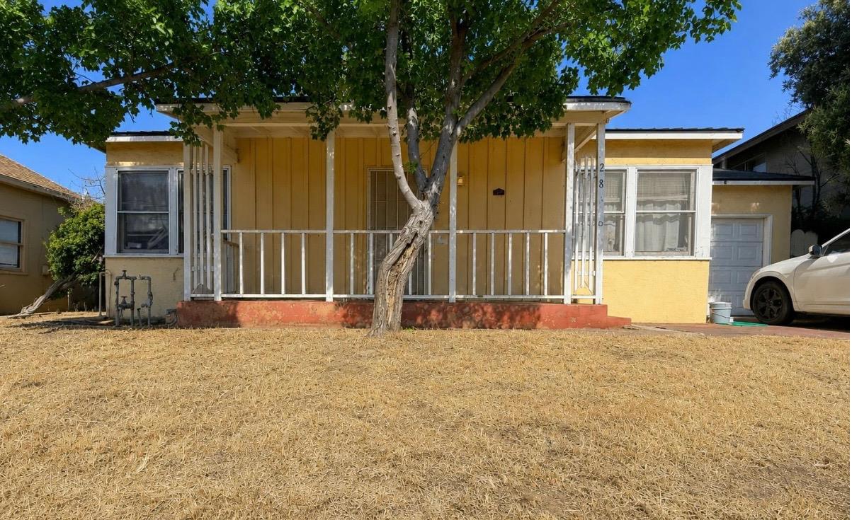 Duplex in Fresno