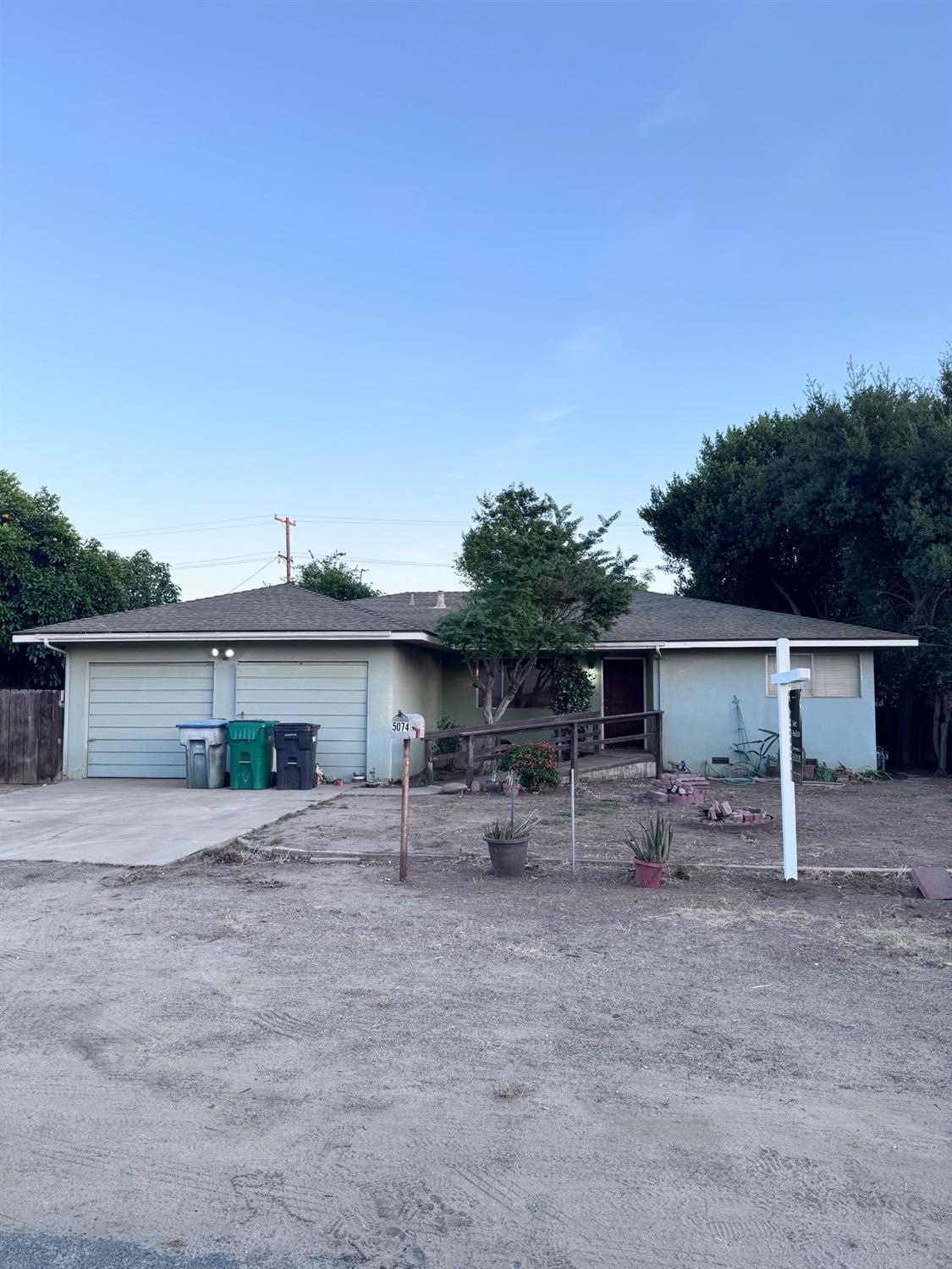 Single Family in Fresno - photo 2