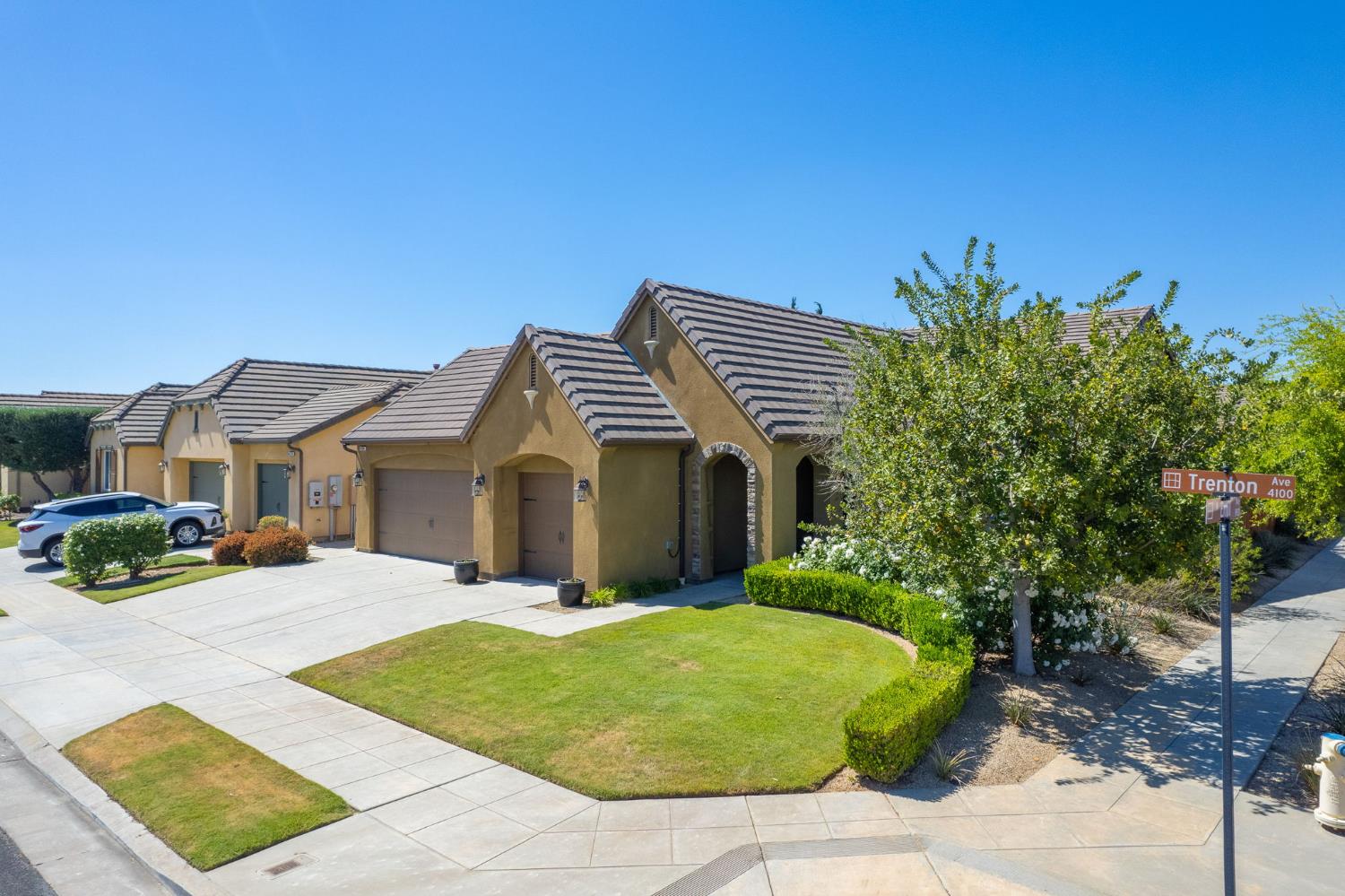 Single Family in Clovis - photo 2