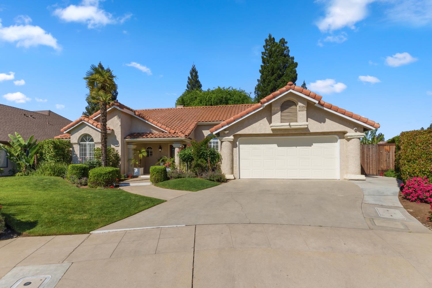 Single Family in Fresno - photo 2