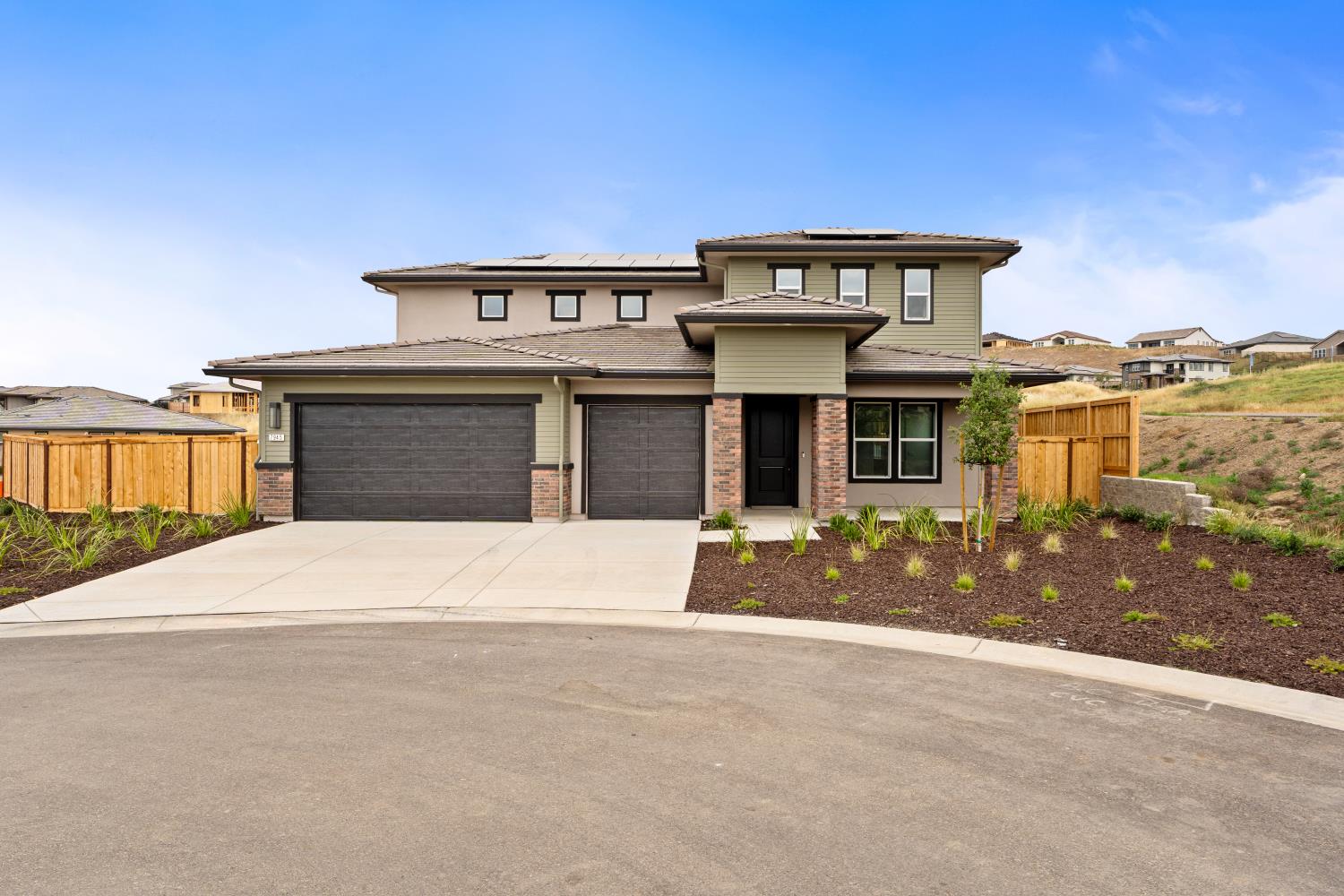 Single Family in Friant - main photo