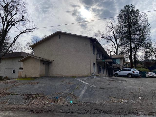 Multi Family in Oakhurst - photo 2