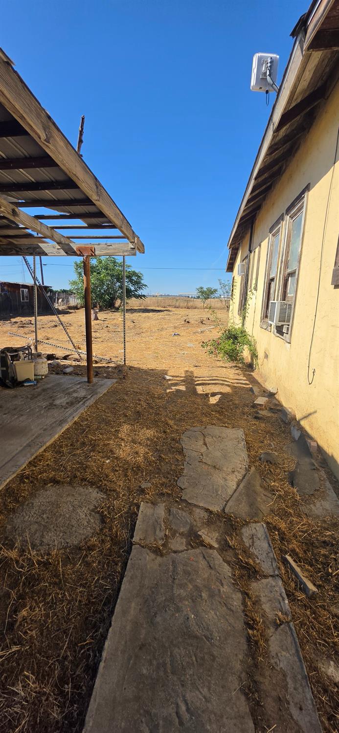 Single Family in Fresno - photo 3
