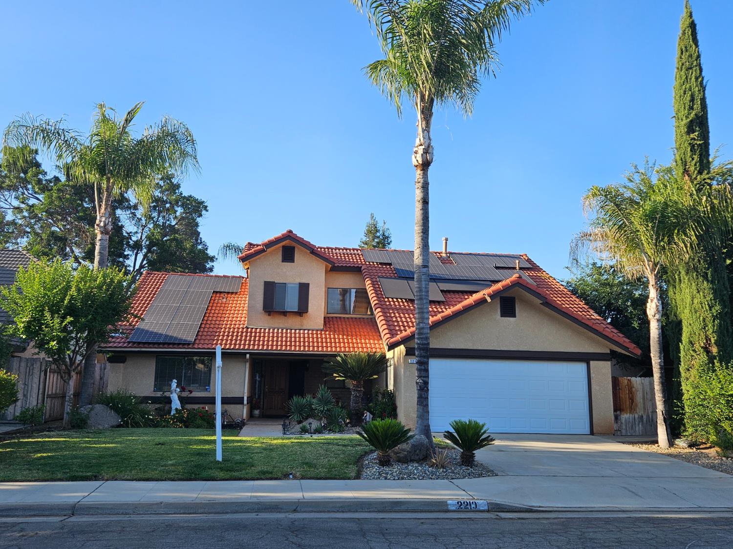 Single Family in Fresno - photo 3