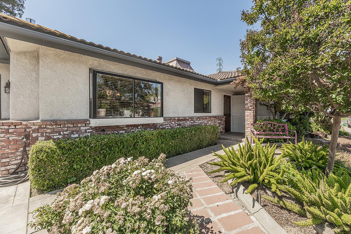 Single Family in Fresno - photo 3