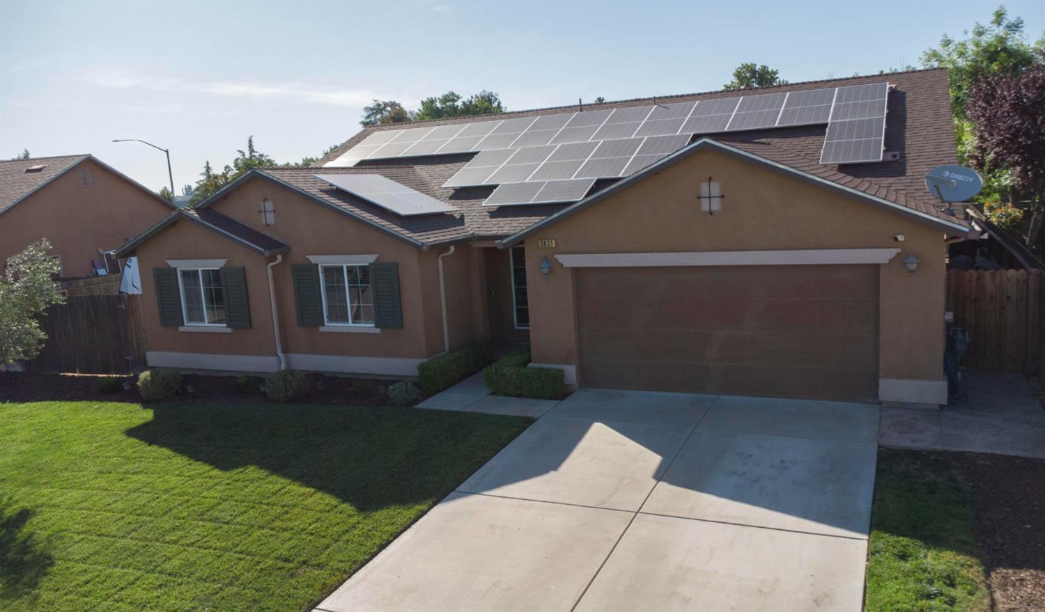 Single Family in Fresno - photo 2